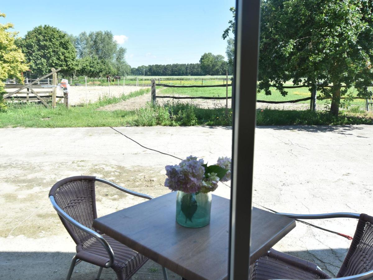 Tasteful Holiday Home In Sijsele Brugge With Garden Veldhoek Exterior photo